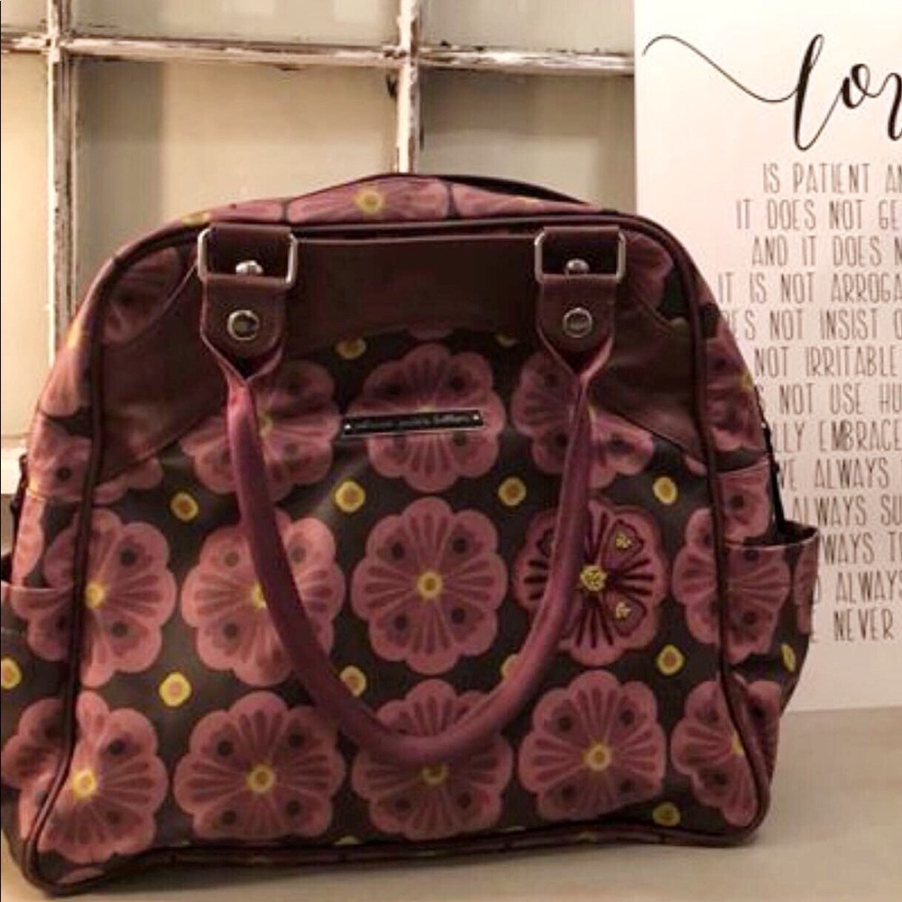 Petunia Pickle Bottom Sachay Satchel